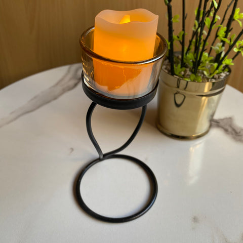 Curvy Candle Stand