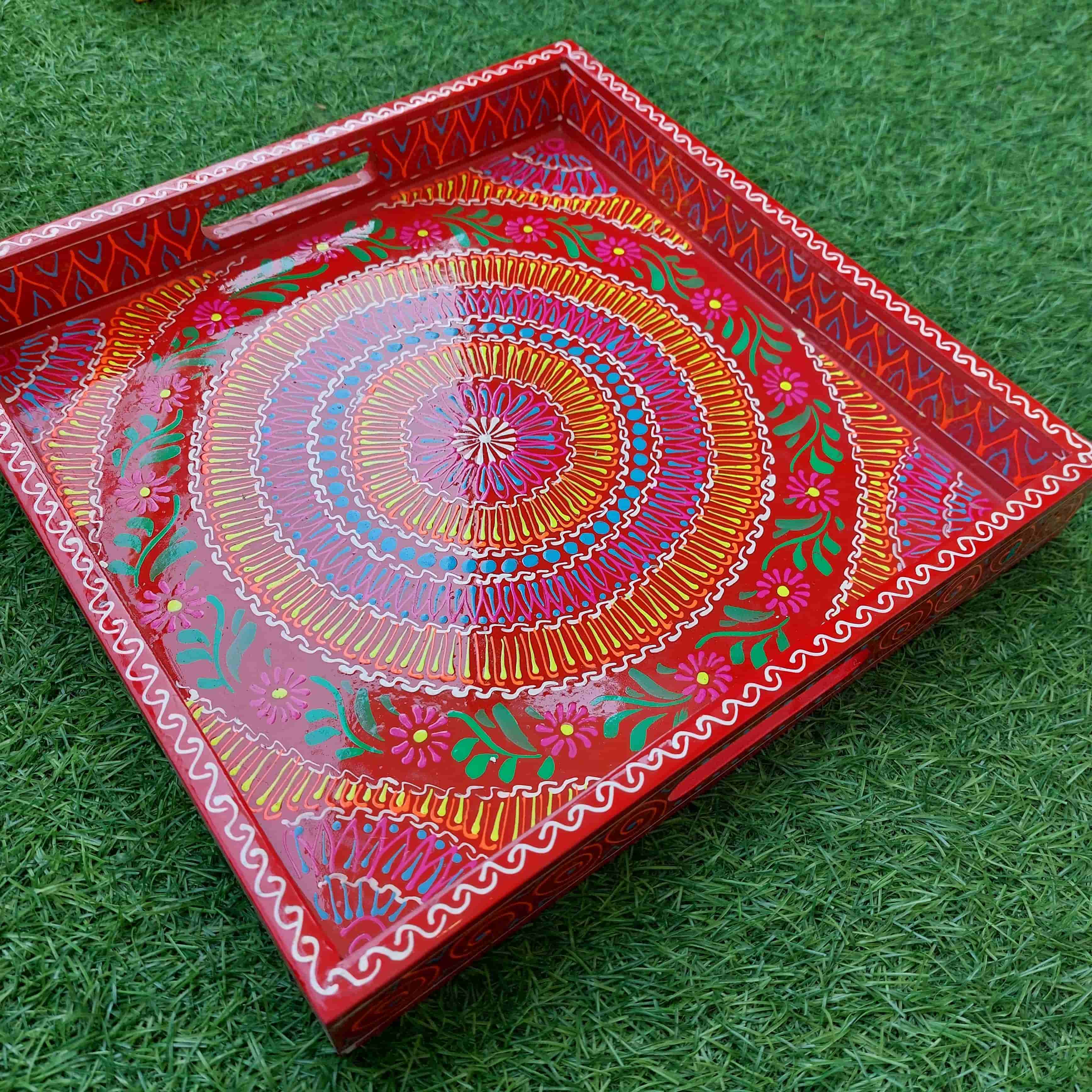 red-square-tray-in-truck-art-article-single-tray.-naksh-decor-kitchen-decor-trays-truck-art-1