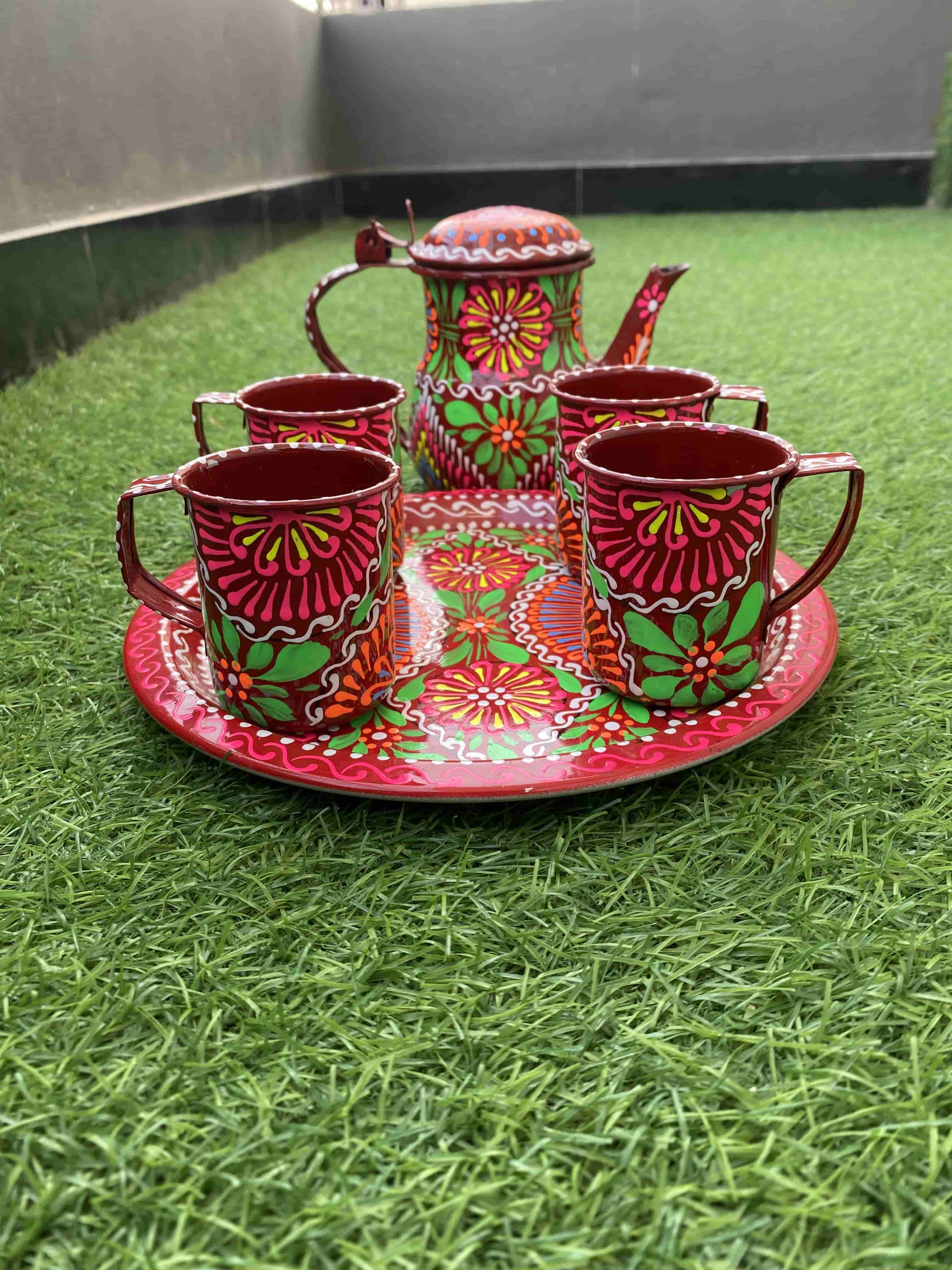 unique-tea-set-in-red-handpainted-truck-art-traditions.-naqshi.pk-chainak-kitchen-decor-tea-set-truck-art-3