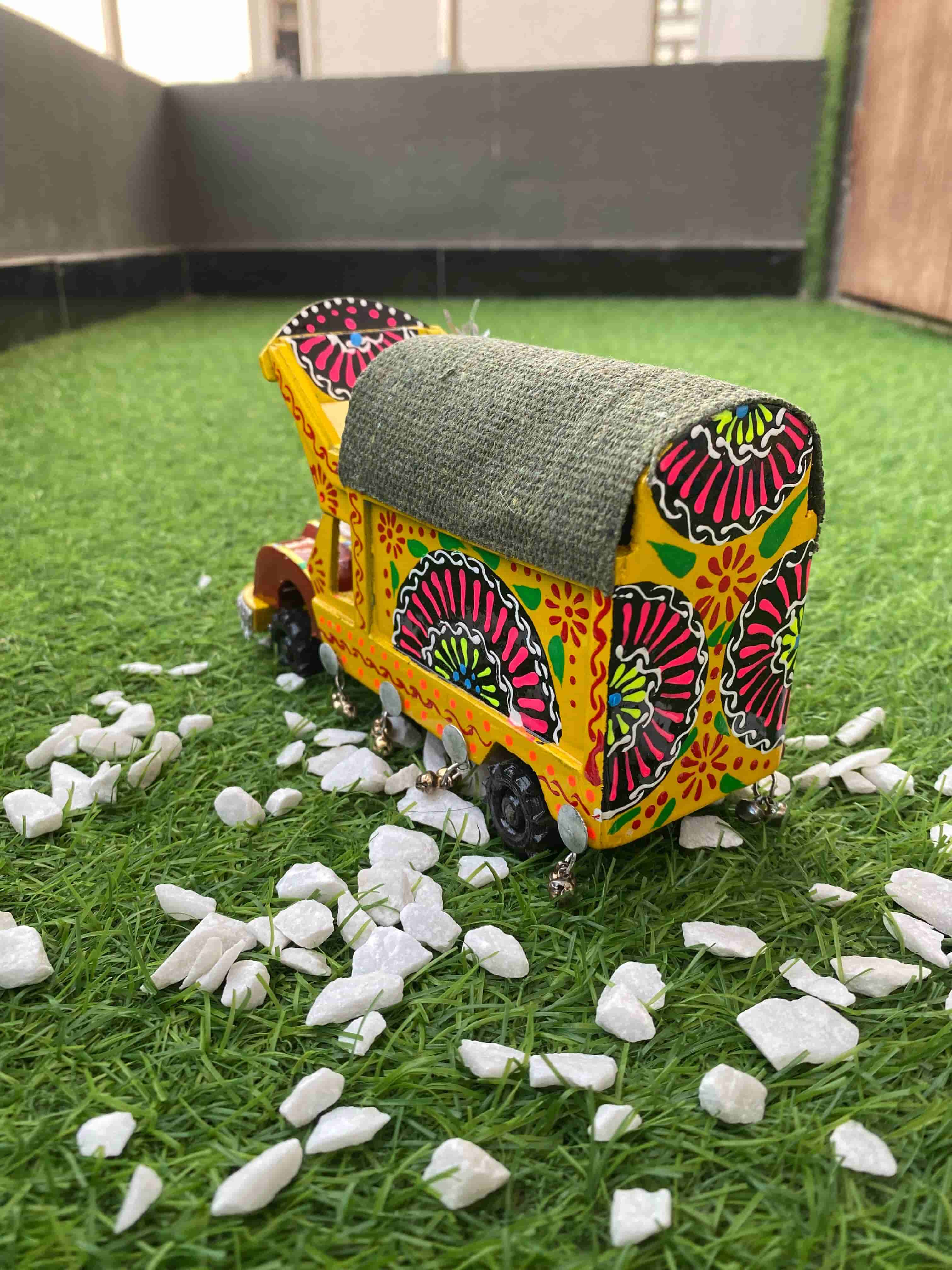 pakistan-tradition-truck-art-unique-piece-of-decor-in-yellow-naksh-decor-home-decor-truck-art-4