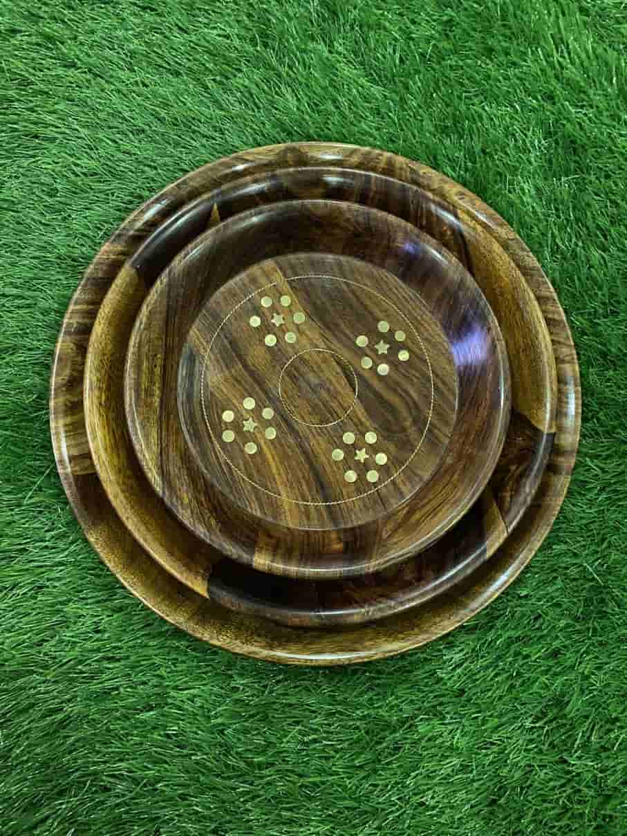wooden-plates-set-of-3-naqshi.pk-kitchen-decor-plates-trays-1