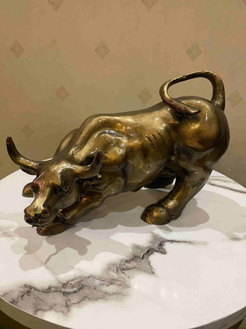 fiber-fine-art-golden-bull-sculpture-home-decor-naksh-decor-best-sellers-home-decor-sculptures-&-monuments-2