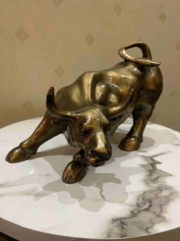 fiber-fine-art-golden-bull-sculpture-home-decor-naksh-decor-best-sellers-home-decor-sculptures-&-monuments-3