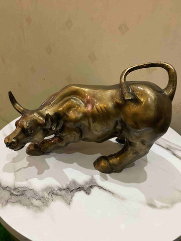 fiber-fine-art-golden-bull-sculpture-home-decor-naksh-decor-best-sellers-home-decor-sculptures-&-monuments-4