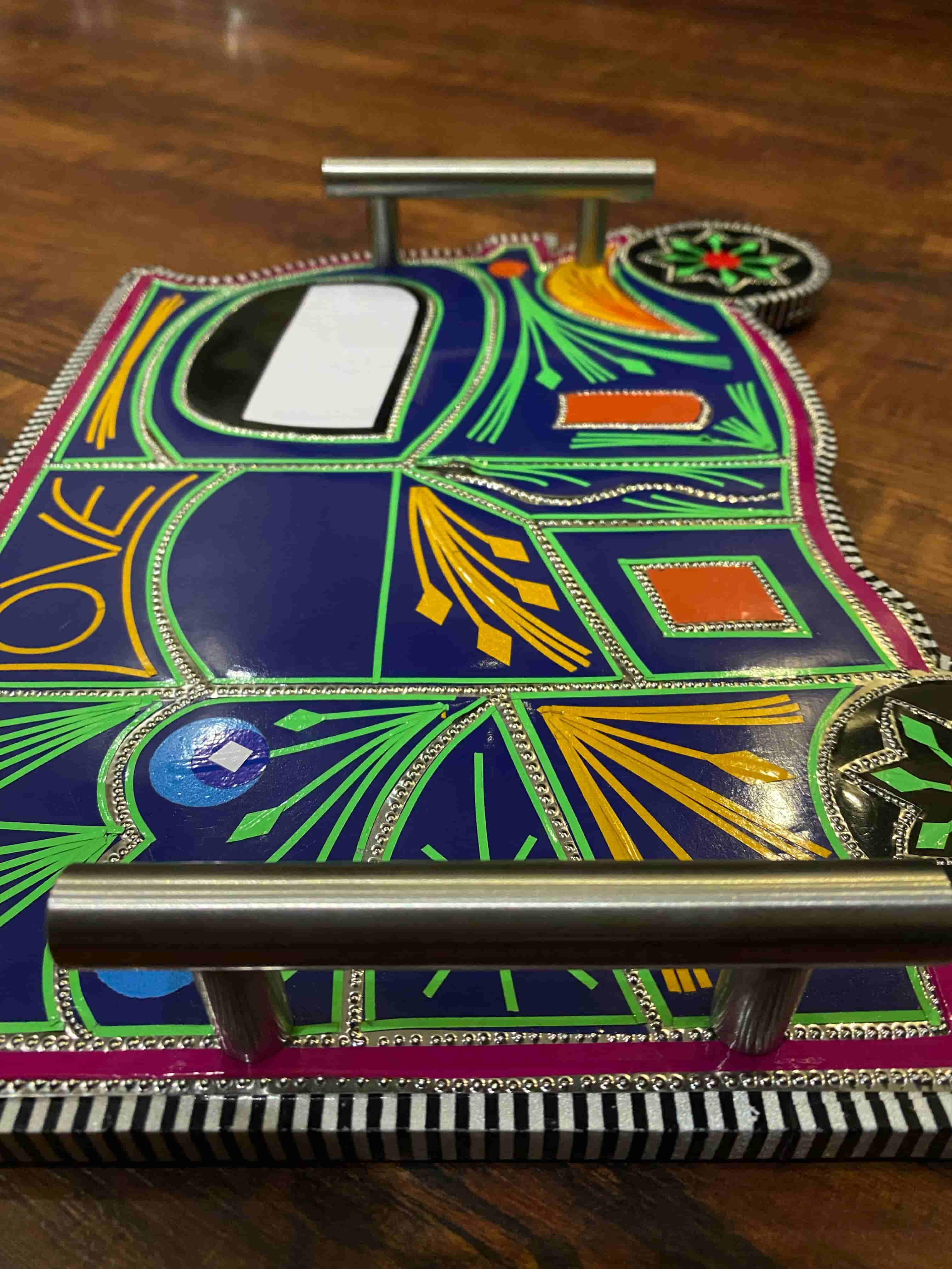 pakistani-culture-colorful-truck-art-rickshaw-tray.-naksh-decor-kitchen-decor-trays-truck-art-1